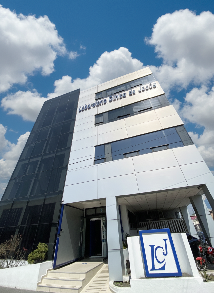 Sucursal Coacalco - Recepción principal con atención personalizada